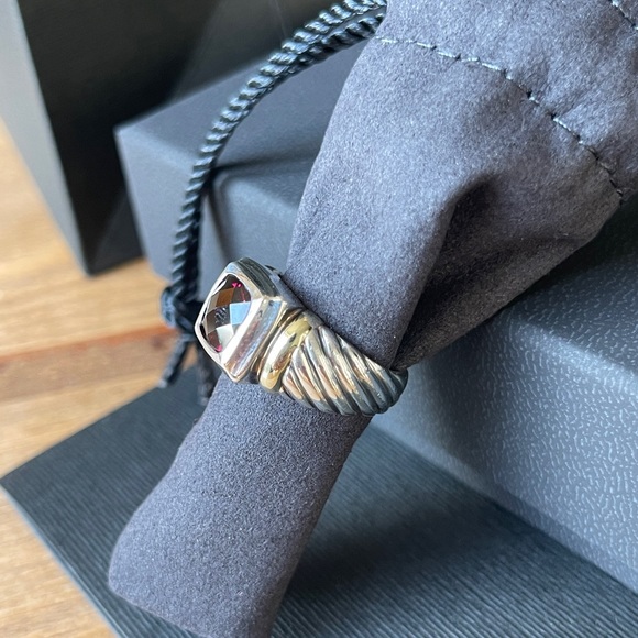 Authentic DAVID YURMAN GARNET CLASSIC CABLE RING {Size 6} - Picture 3 of 12